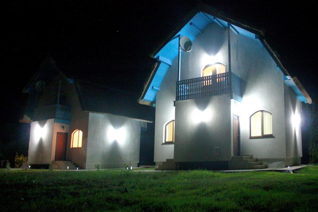 Hotel Vulturul Pescar Maliuc Exterior foto